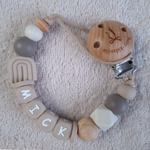 Speenkoord met naam jongen regenboog beige