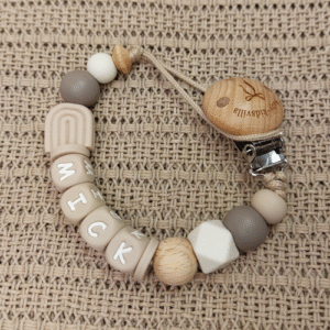 Speenkoord met naam regenboog beige