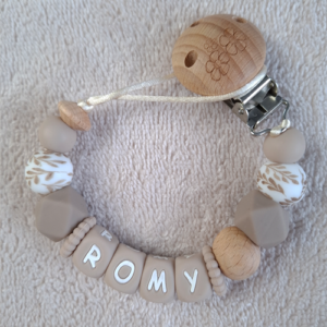 Speenkoord met naam meisje flower bruin