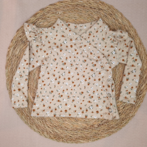 Overslagshirtje kleine bloemen beige