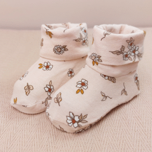 Babyslofjes bloemen zalm