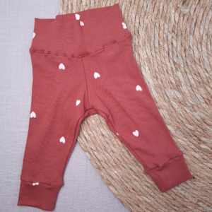 Newborn broekje legging hartjes terra