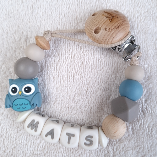 Speenkoord met naam jongen uil artic blue