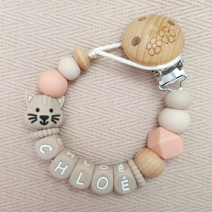 Speenkoord met naam meisje poes zalmroze