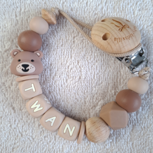 Speenkoord met naam jongen beer hazelnoot
