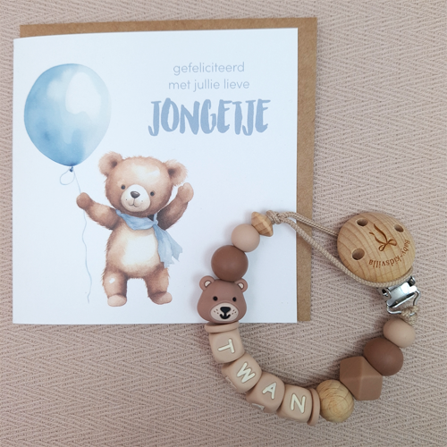 Speenkoord met naam voor jongen beer hazelnoot, BPA-vrije siliconen kralen en dubbele kaart, direct te versturen als brievenbus kraamcadeau