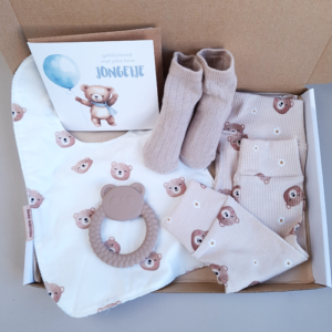 Brievenbus kraamcadeau babyslab beren