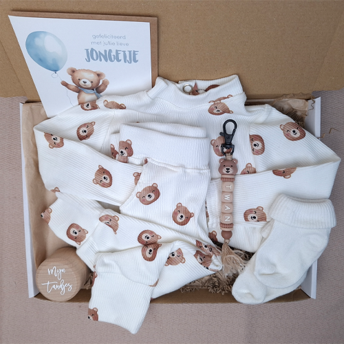Brievenbus kraamcadeau jongen babykleding beren - Afbeelding 4