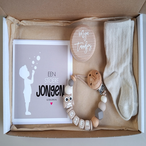 Brievenbus kraamcadeau met naam uil beige