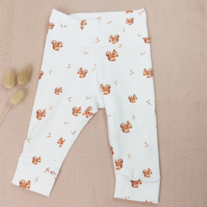 Babylegging eekhoorn