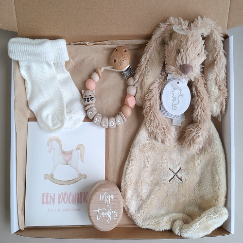 Brievenbus kraamcadeau met naam happy horse beige