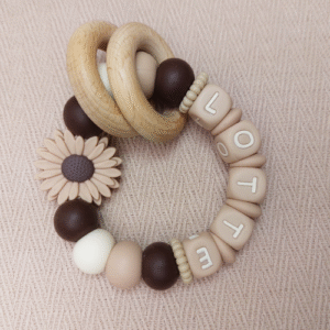 Bijtring met naam meisje daisy choco