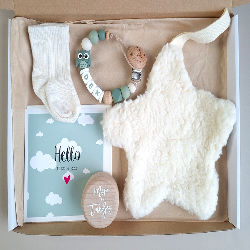 Brievenbus kraamcadeau met naam speendoekje ster