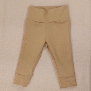 Babylegging camel
