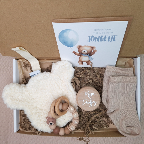 Brievenbus kraamcadeau jongen speendoekje beer hazelnoot - Afbeelding 2