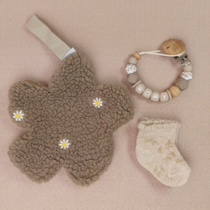 Brievenbus kraamcadeau met naam speendoekje bloem flower