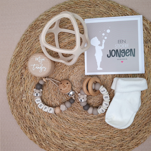 Kraamcadeau met naam jongen bijtspeelgoed bal - Afbeelding 3