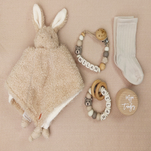 Kraamcadeau met naam jongen knuffeldoekje konijn - Afbeelding 4