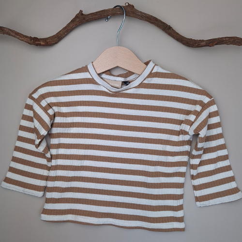 Sweater streep caramel