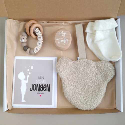 Brievenbus kraamcadeau met naam speendoekje beer turf - Afbeelding 2