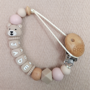 Speenkoord met naam meisje beer beige