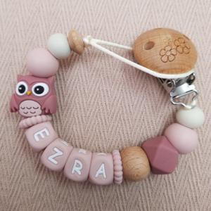 Speenkoord met naam meisje uil donker oudroze