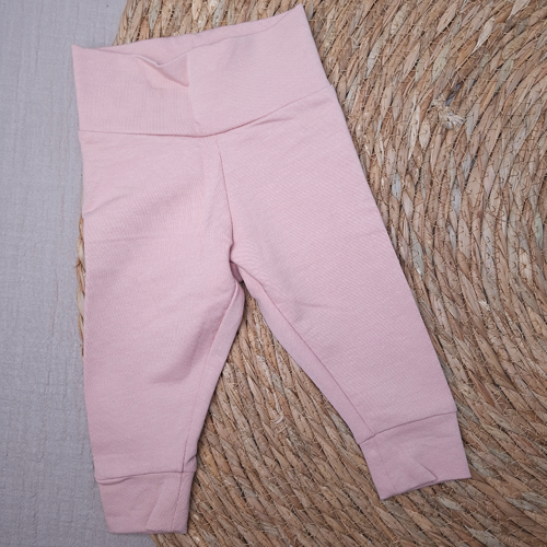 Newborn broekje legging licht zalmroze